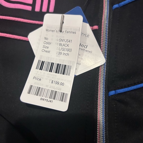 Vintage-inspired Arena track suit - Picture 2 of 3